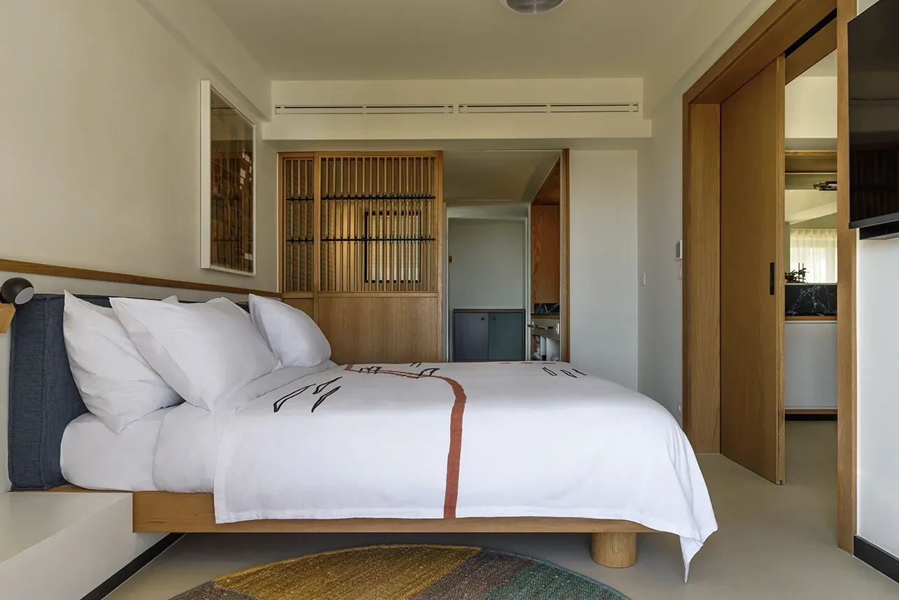 Filita-Travel-Ace-Hotel-001