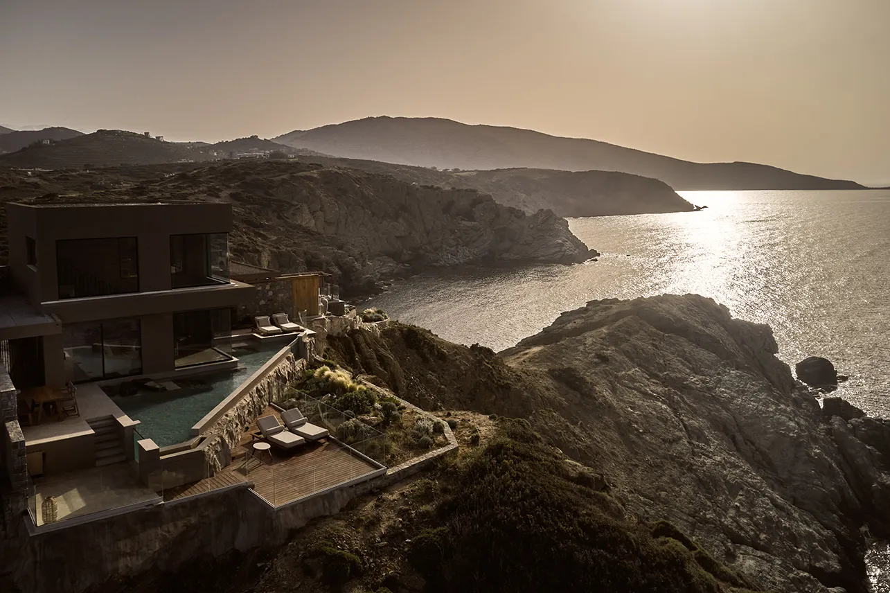 Filita-Travel-Acro-Suites-016