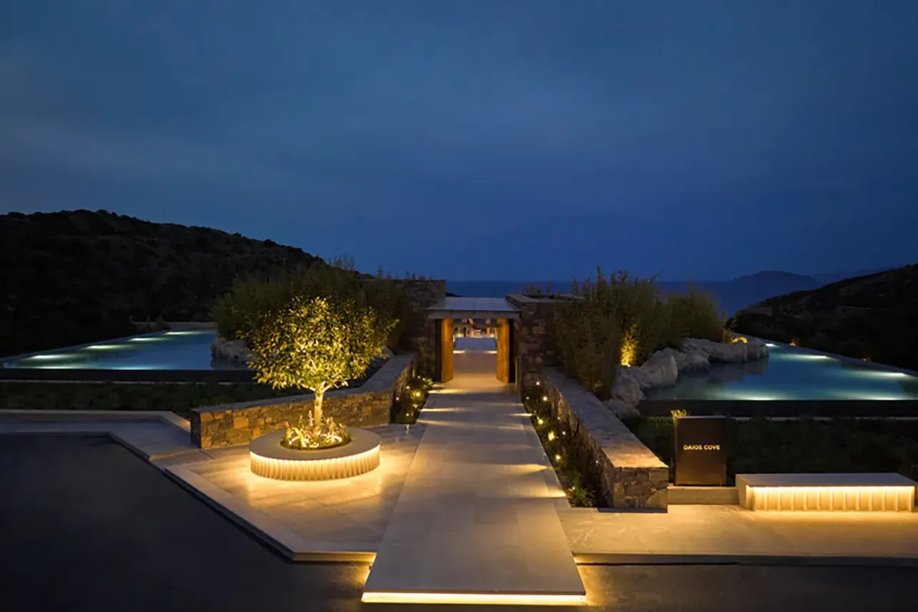 Filita-Travel-Daios-Cove-014