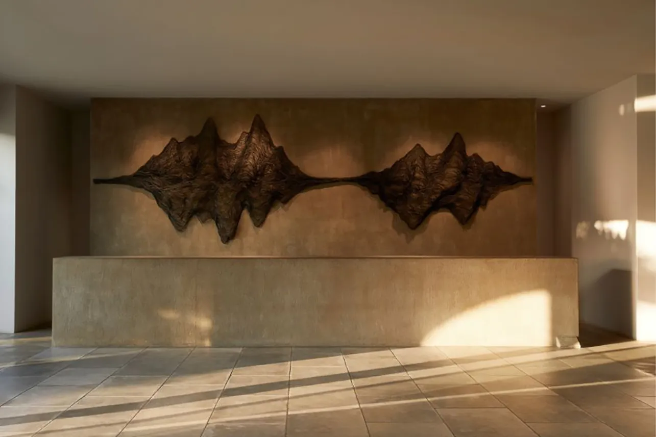 Filita-Travel-Minos-Beach-Art-002