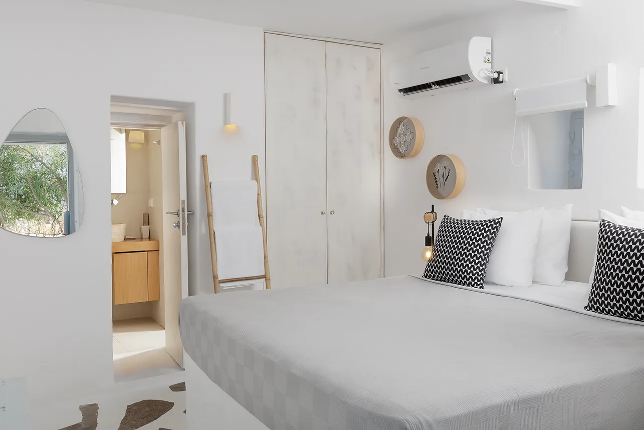 Filita-Travel-The-Windmill-001